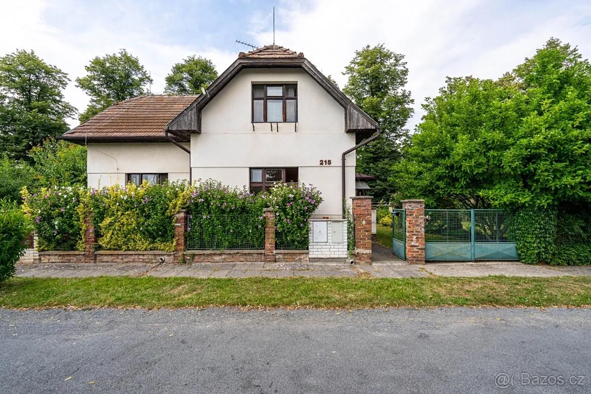 Prodej rodinného domu 186 m², pozemek 293 m²